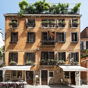 agli-alboretti.hotelslidodijesolo.com/