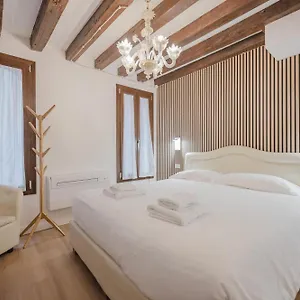 Alojamento de Acomodação e Pequeno-almoço Rialto 707, Veneza