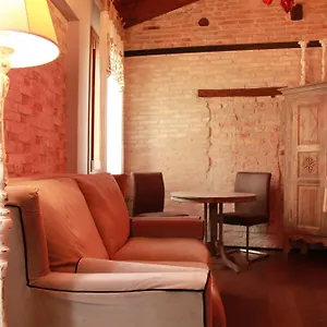 Rosso Charm Venecia